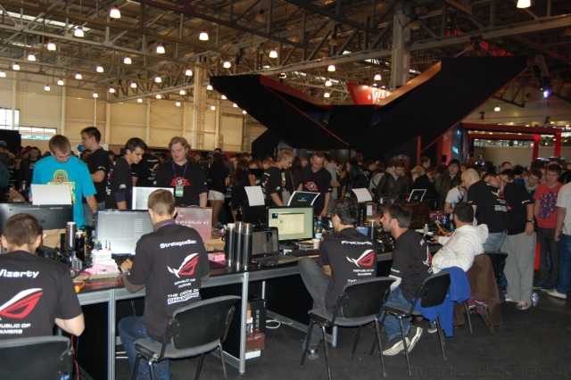 Asus анонсирует европейский оверклокерский чемпионат asus open overclocking cup 2013