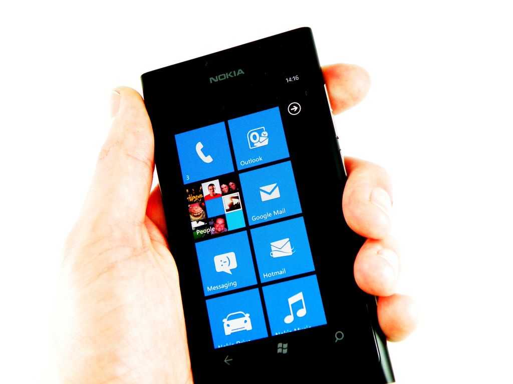 Nokia lumia 800 – когда первый блин не комом -