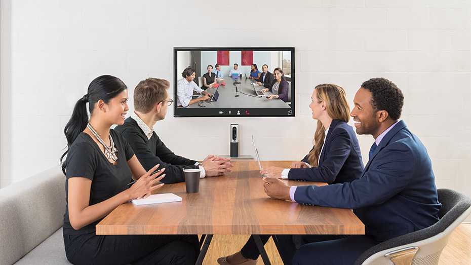 Система logitech group для проведения видеоконференций в помещениях среднего и большого размера