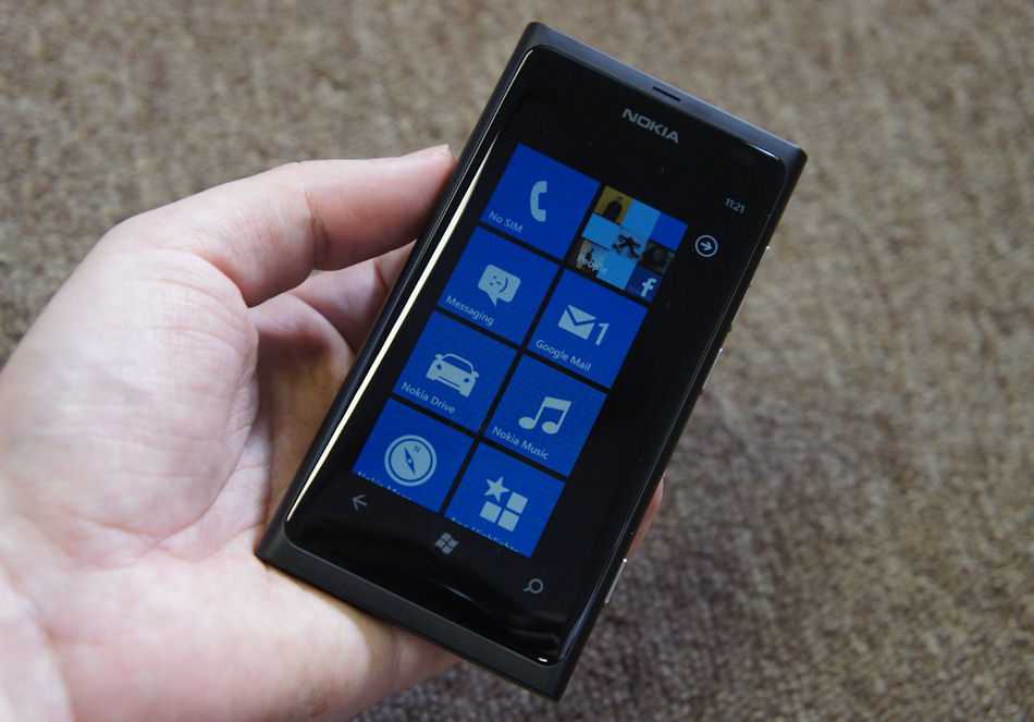 Nokia lumia 800 – когда первый блин не комом - рабочаятехника