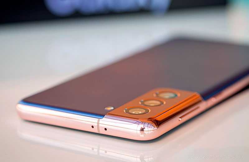 Топ китайских смартфонов 2020-2021 - выбираем самую крутую модель с ценой от 30000 до 55000 рублей