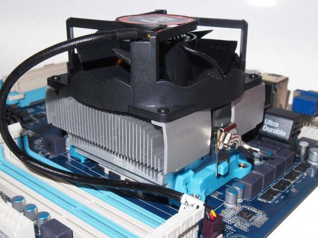 Как правильно установить вентиляторы в корпус компьютера на выдув и на вдув